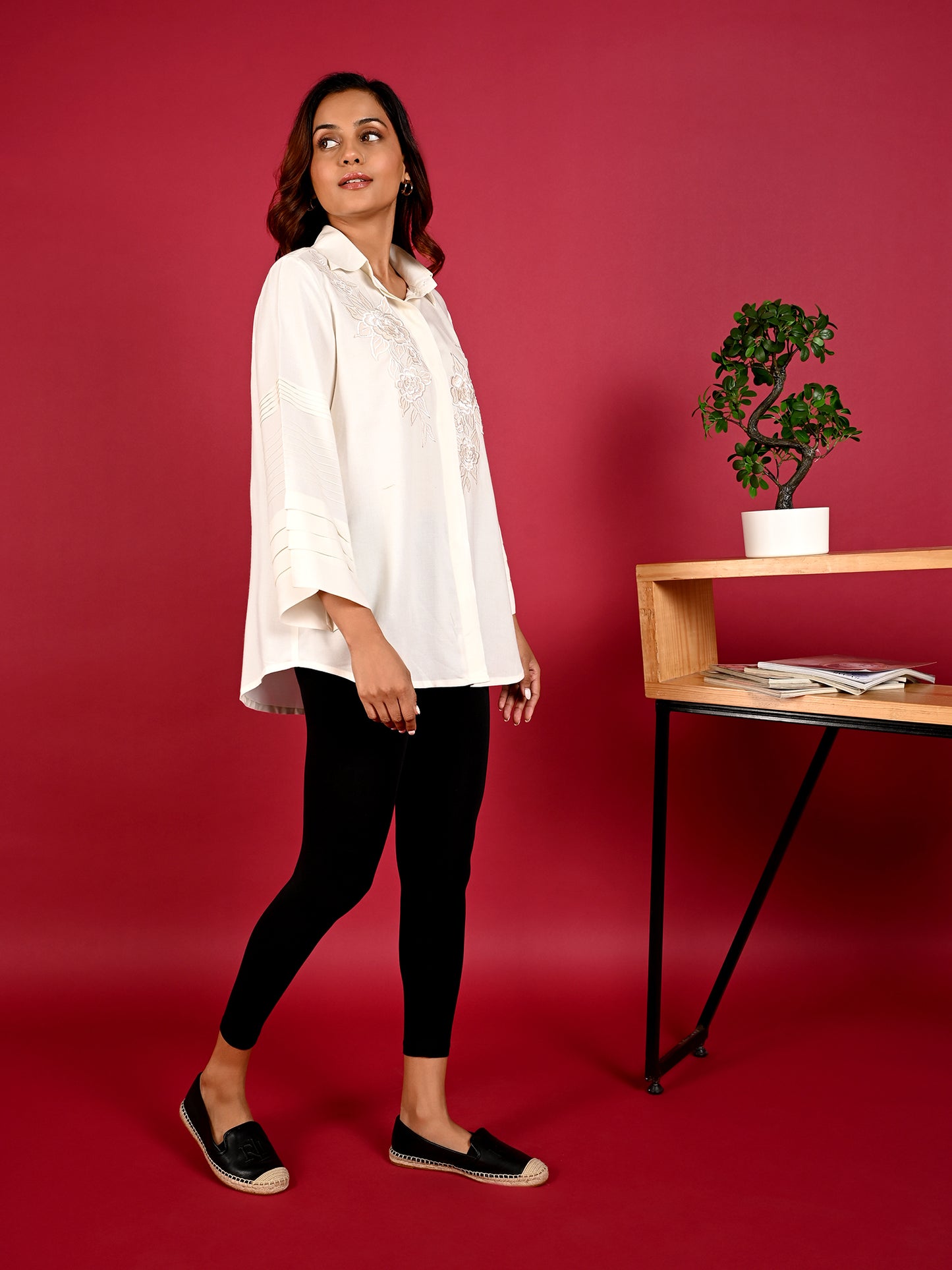 Pure Grace Embroidered Chic Shirt - Amore