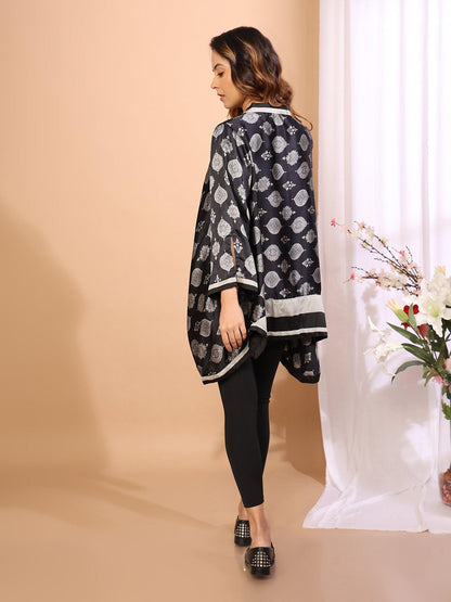 Elegant Black Kimono Blouse - Amore